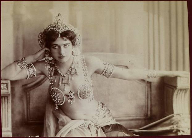 Mata Hari / Photo