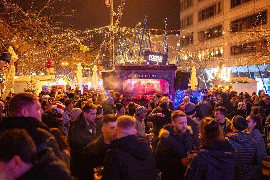 Brand New Heavies, Alka Vujica, Ljetno kino i Zoster na Europskom trgu