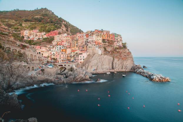 FOTO Idealne ljetne destinacije za prvo putovanje s vašim partnerom prema Bookingu