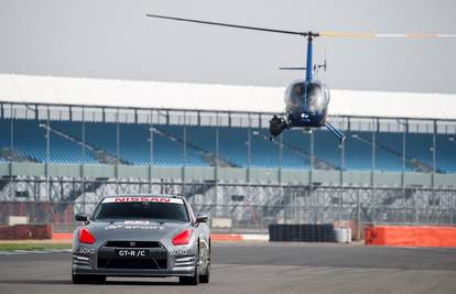 Kontroler u ruke i gas: Ovo je Nissan koji vozite kao i u igri