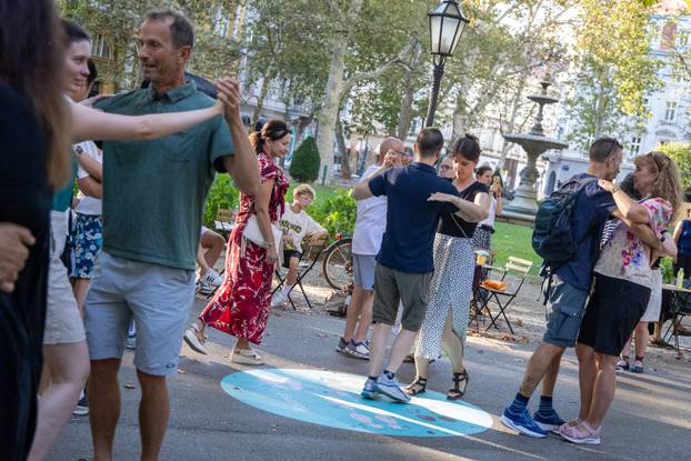 Zagreb: Tango na zrinjevackom plesnjaku