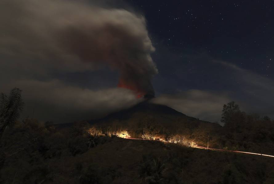 REUTERS/PISXELL
