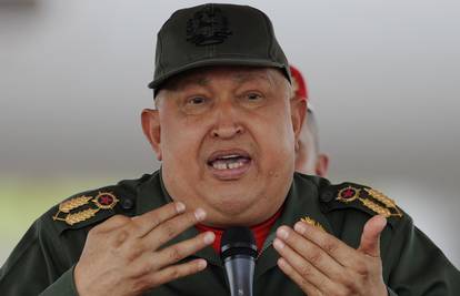 Nakon šest tjedana na liječenju Chavez se vratio u Venezuelu 