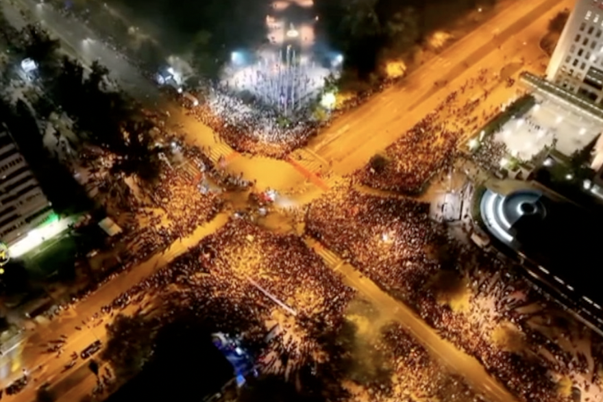 Tisuće ljudi okupilo se u Novom Sadu uoči godišnjice rušenja željezničke stanice