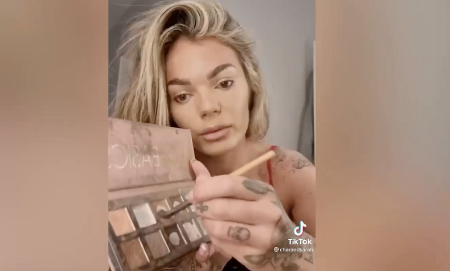 Influencerica kosu pere svega jednom mjesečno: 'Kovrče mi nikad nisu izgledale bolje!'