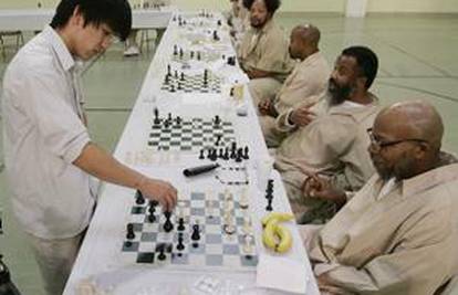 Zatvorenik protiv studenta u jedinstvenoj partiji šaha