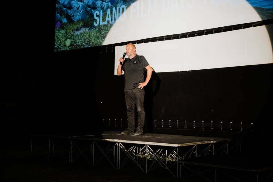 FOTO U ljetnom kinu tražila se ležaljka više: Evo kako je bilo drugog dana Slano Film Daysa