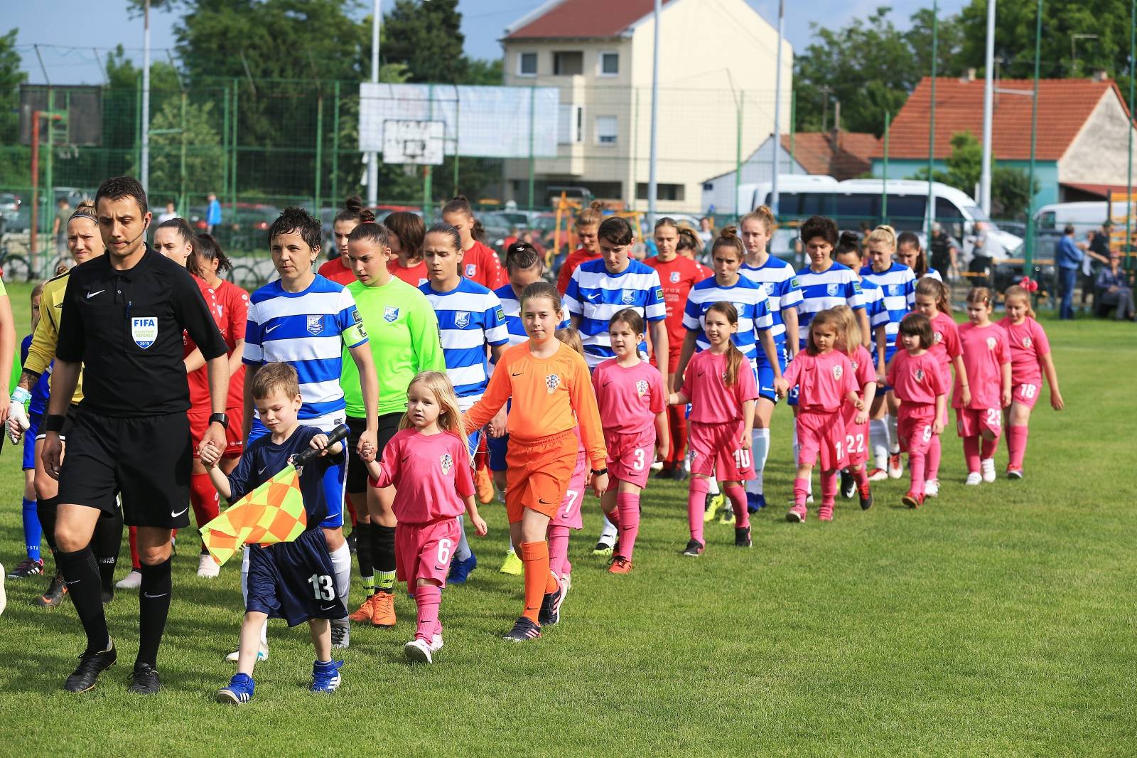 Osijek: NogometaÅ¡ice Splita svladale Osijek nakon 12 sezona i postale prvakinje