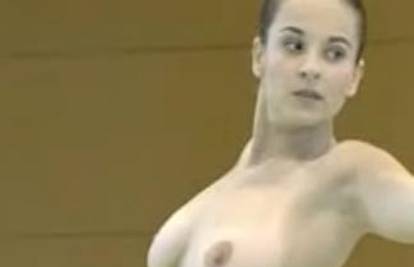 Rumunjska gimnastičarka nastavlja s golim vježbama