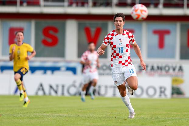 U Sesvetama odigrana nogometna utakmica U-21, Hrvatska - Švedska