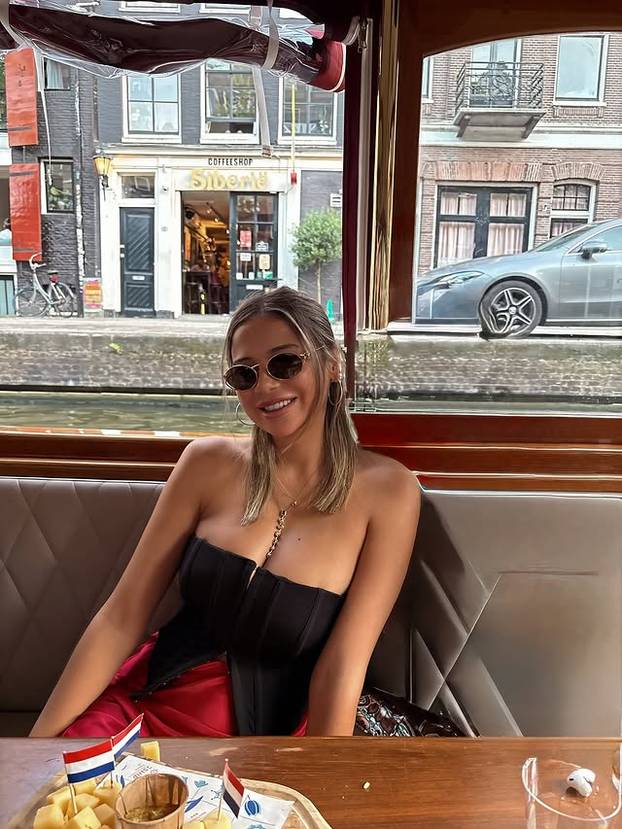 FOTO Turska influencerica upala u probleme zbog zavodljivog imidža: 'Slavim ženstvenost'