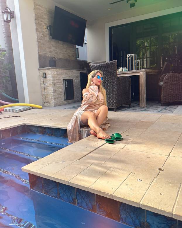 FOTO Brazilsku influencericu osuđuju zbog izgleda: 'Izbacuju me iz dućana jer sam preseksi'