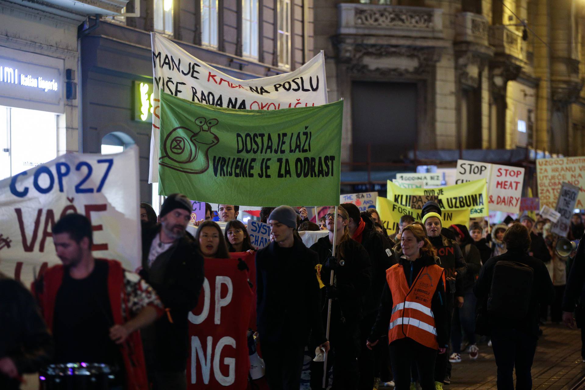 Zagreb: Treći "Klimatski marš" inicijative  Extinction Rebellion Zagreb 