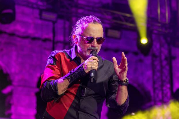 Koncert Tonija Cetinskog u pulskoj Areni