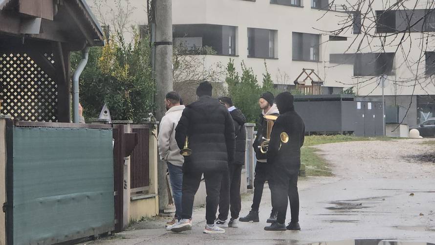 VIDEO Policija o trubačima u Zagrebu: 'Iz Srbije su. Imali su instrumente, ali nisu svirali'
