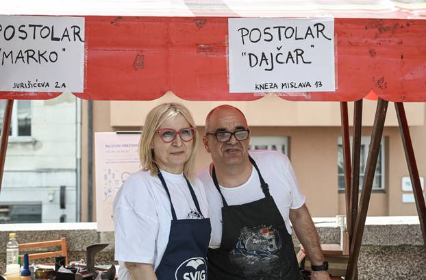 Zagreb: Obrtnici na Dolcu povodom Dana planeta Zemlje građanima popravljali stare stvari