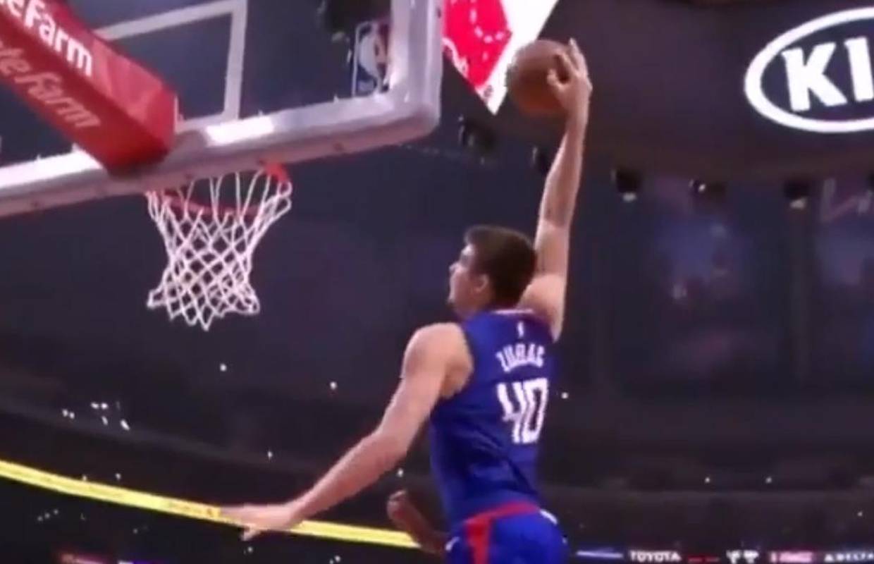 Leti, leti Zubac: Hrvatski igrač zakucavanjem zadivio navijače