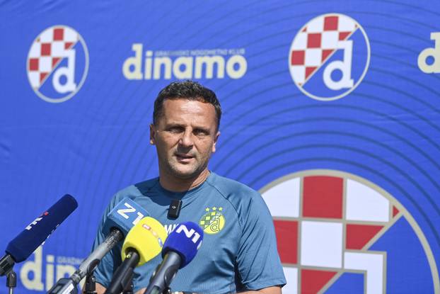Zagreb: Media day i trening Dinama s novim trenerom 