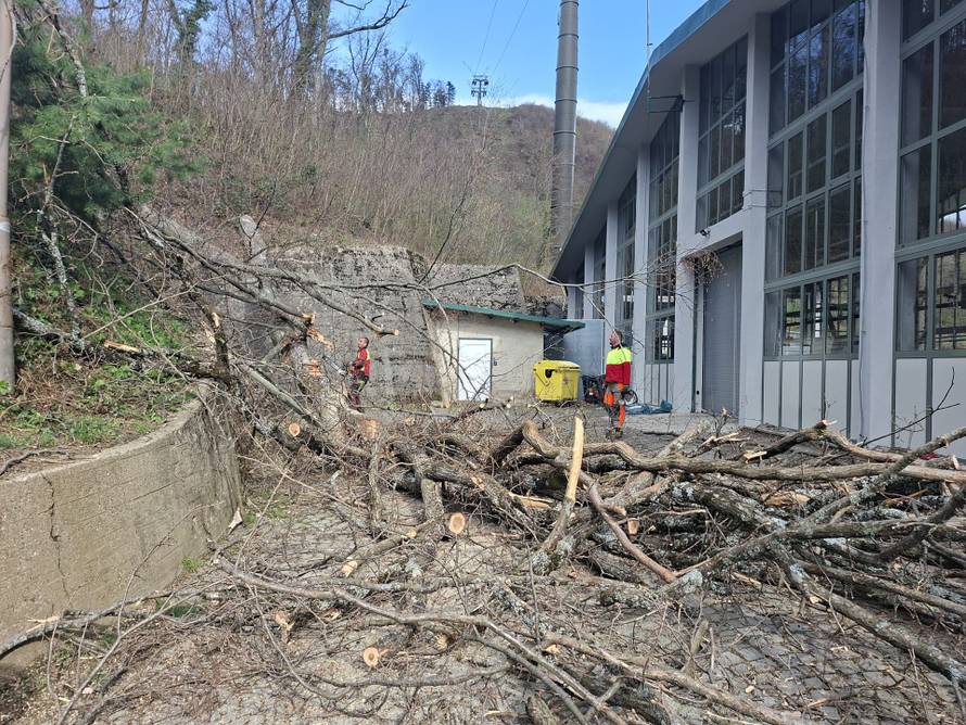 HGSS u nevremenu spašavao stranca kraj Delnica, spasili i planinara na Medvednici