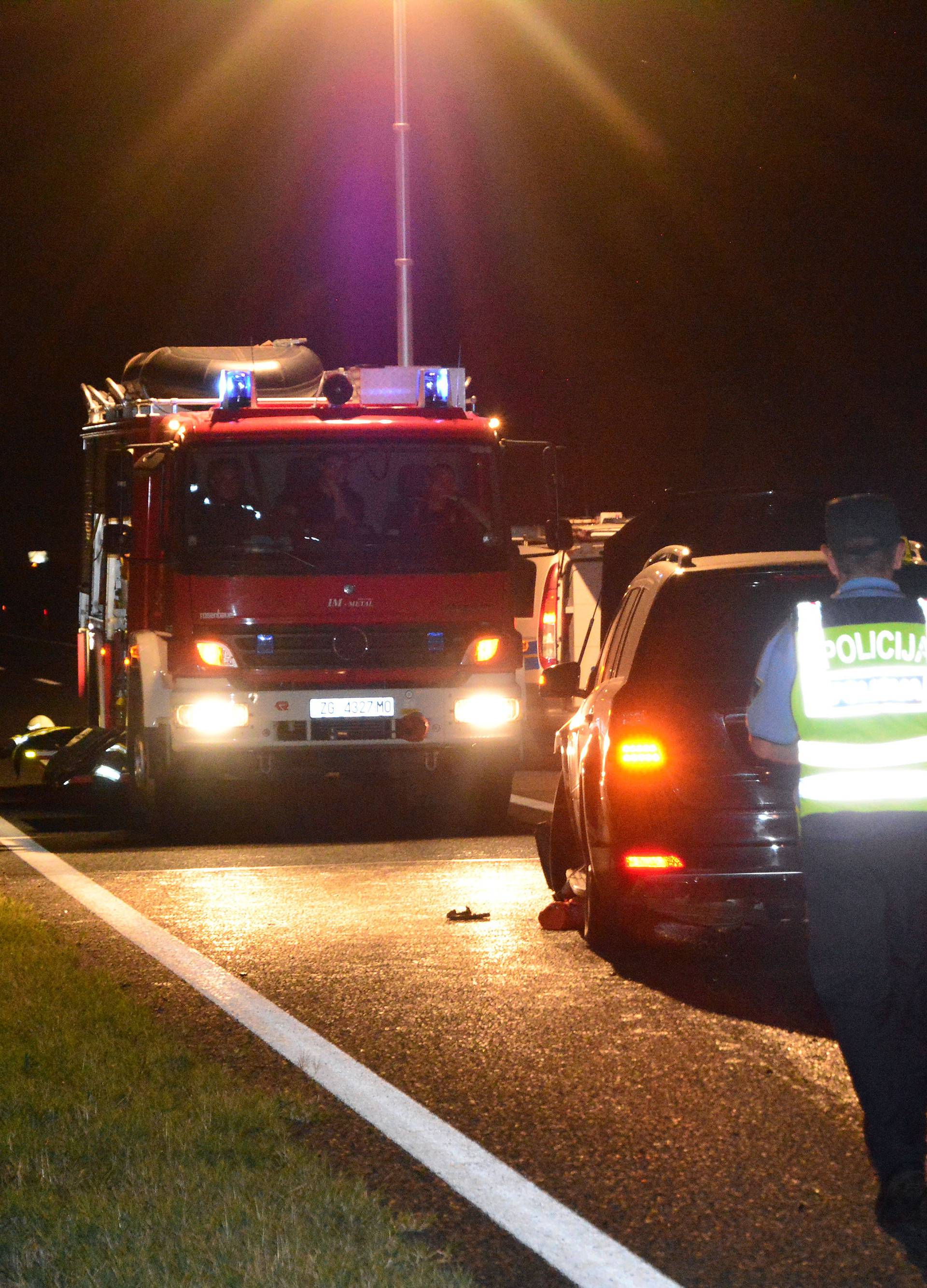 Nesreća na A3 kod Sl. Broda: Jedan  mrtav, šestero u bolnici