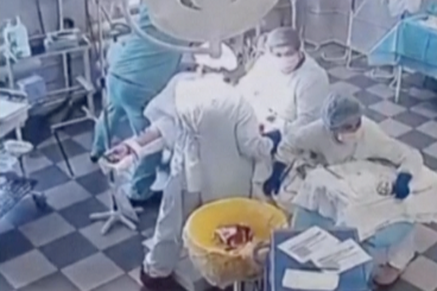 Kamčatka: Liječnici u operacijskoj sali u vrijeme potresa