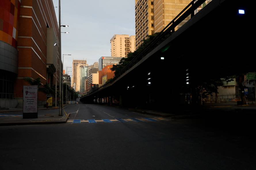 U.S. strikes Venezuelan capital