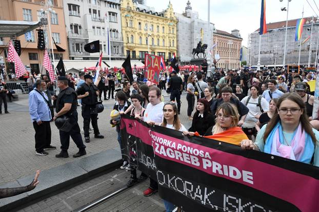 Zagreb: 25. Povorka ponosa LGBTIQ zajednice "Korak po korak, iskorak!"
