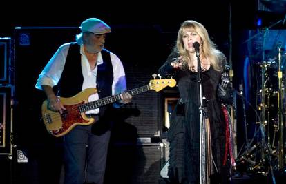 John McVie iz Fleetwood Maca ima rak, bend otkazao turneju