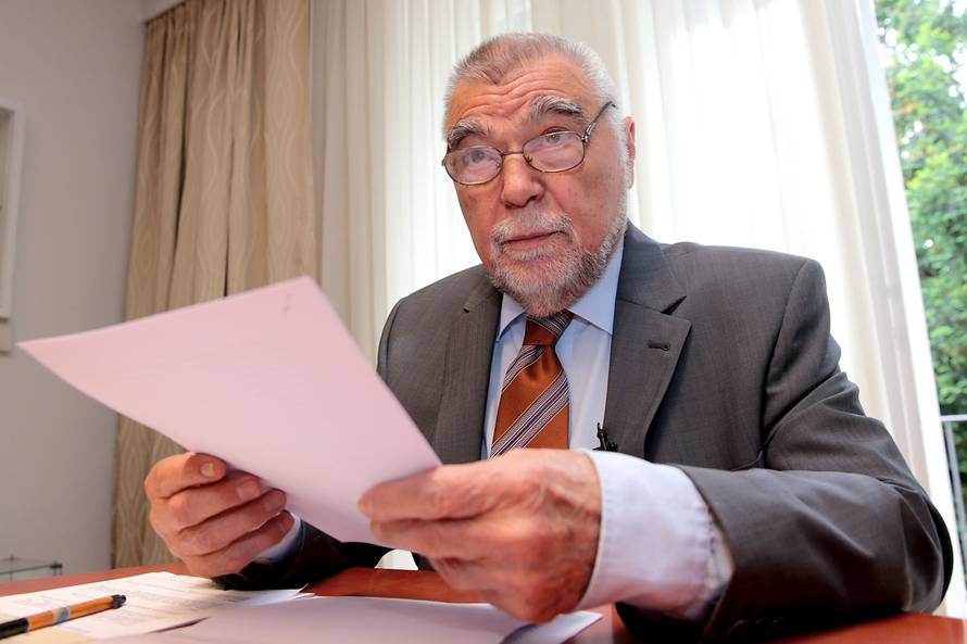 Mesić Pauletiću: 'Kad se voda zamuti, onda gov... isplivaju'