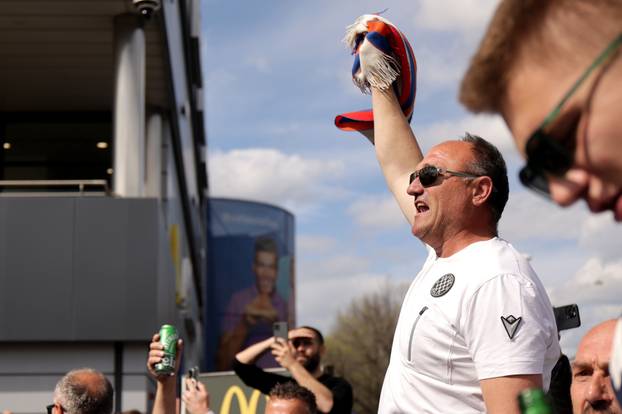 Ženeva: Atmosfera ispred stadiona uoči početka finalne utakmice Lige prvaka mladih