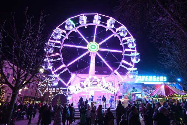 Bjelovar: Grad nikad ljepši u blagdanskom ruhu, a i advent je naraskošniji ikad