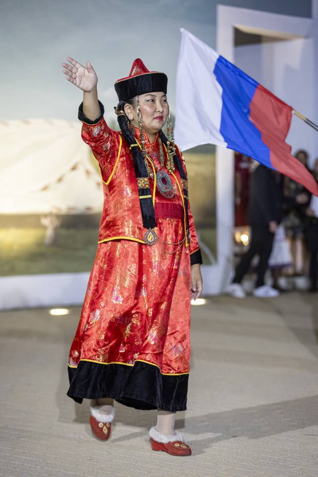 Vinkovci: Etno frizure svijeta na Vinkovačkim jesenima