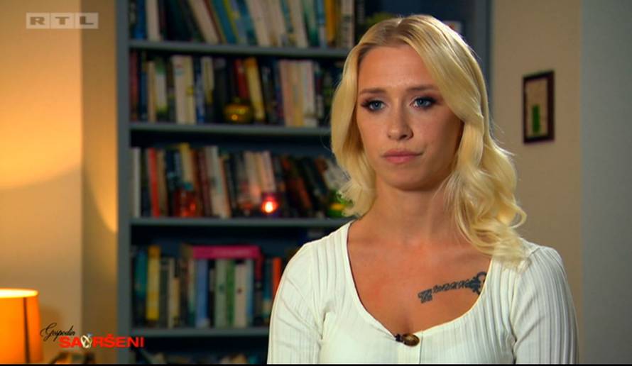 Barbara iz 'Savršenog' pokazala trudnički trbuh u mini bikiniju