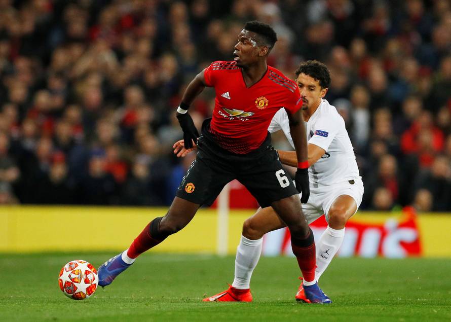 Champions League Round of 16 First Leg - Manchester United v Paris St Germain