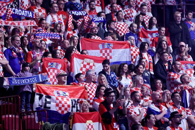 Malmo: Navijači Hrvatske i Mađarske na rukometnoj utakmici EHF prvenstva