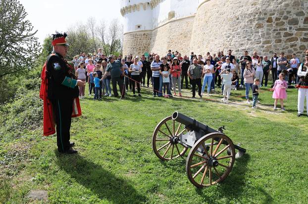 Stoljećima stara tradicija pucanja iz kubura na Uskrsni ponedjeljak u Velikom Taboru