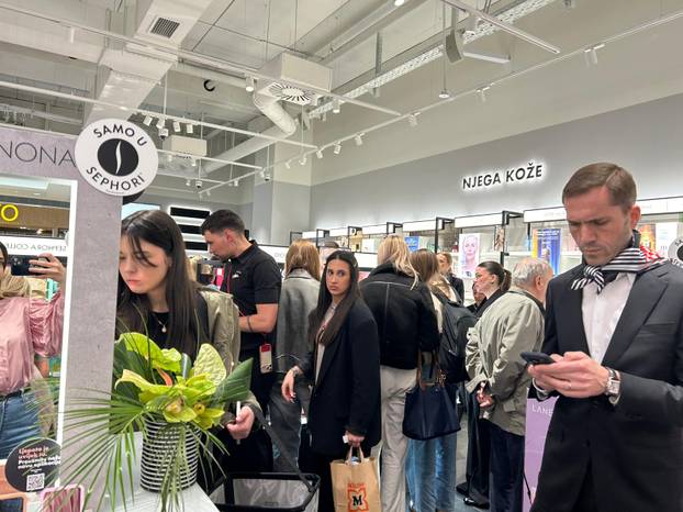 FOTO/VIDEO Sephora u Zagrebu otvorila vrata! Natasha Denona šminkala Zagrepčanke