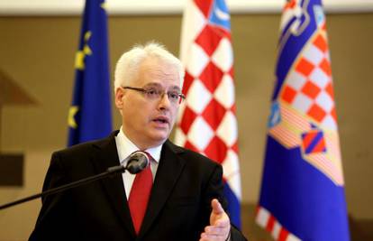 Josipović: I kad ne izađu na izbore, građani šalju poruku 