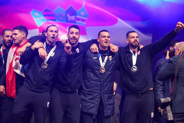 Zagreb: Marko Perković Thompson nastupio na svečanom dočeku hrvatske rukometne reprezentacije