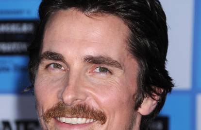 Christian Bale: Svi misle da sam tek bedasti Amerikanac