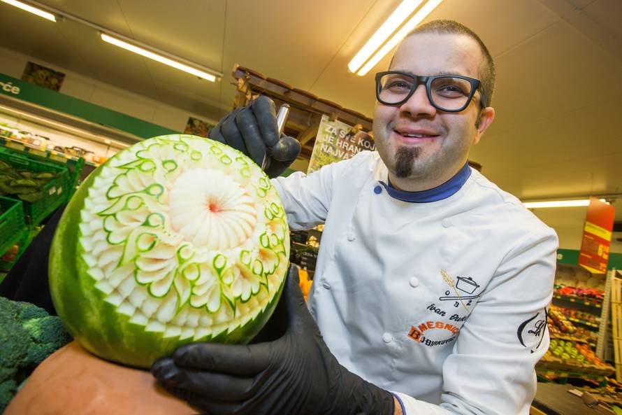 Najčudniji plodovi koje sam rezbario su brokula i avokado