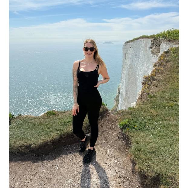 Dosadio joj izgled barbike pa se za 140.000 € 'popravila': Evo kako je izgledala prije zahvata