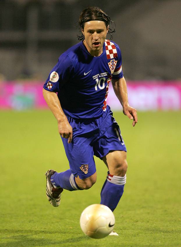 ARHIVA - 2006. Zagreb: Vatreni i "maksimirska krtica" srušili su Englesku 
