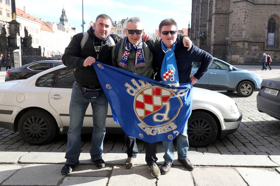 NavijaÄi Dinama u centru Plzena uoÄi utakmice UEFA Europa lige protiv Viktorie Plzen