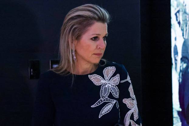 Dutch Queen Maxima tours Anne Frank The Exhibition in New York