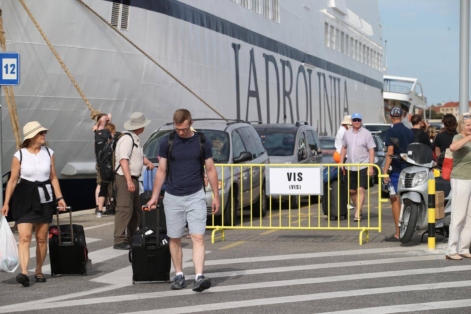 S otoka na otok: Evo kojim sve trajektnim linijama po Jadranu