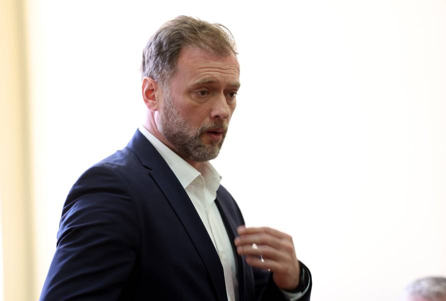 Vinkovci: Prekinuto suđenje Banožiću, podnio je kaznenu prijavu protiv svjedoka