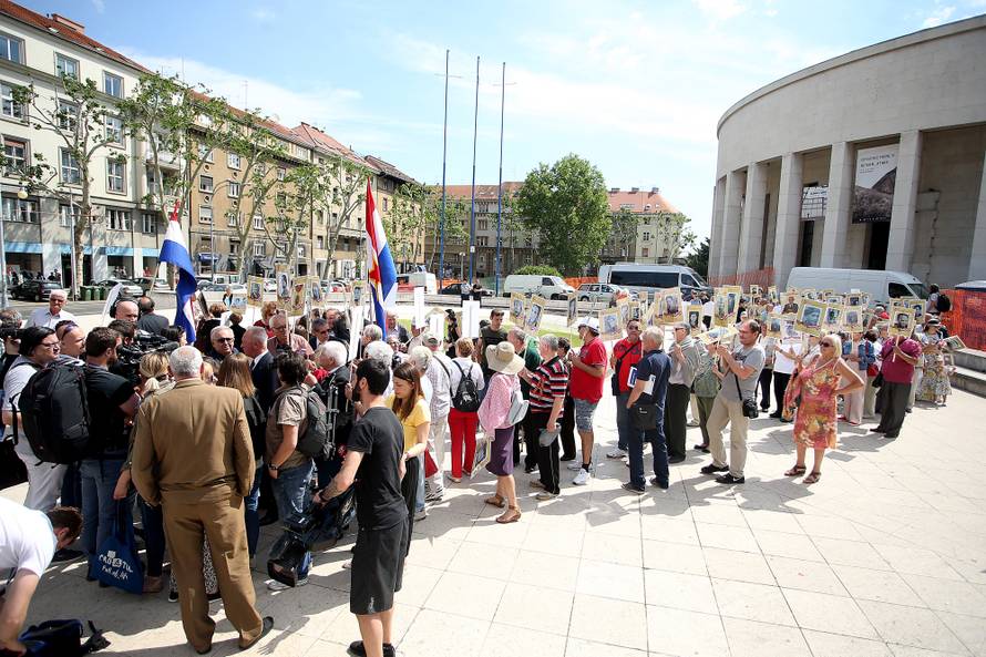 'Besmrtni partizanski odred': Skup prati interventna i Hitna
