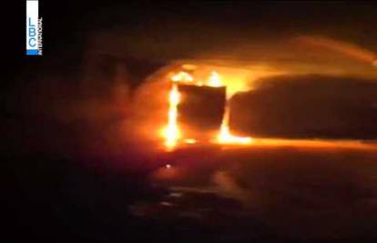 Zapaljena knjižnica u Tripoliju: Izgorjelo desetak tisuća knjiga 