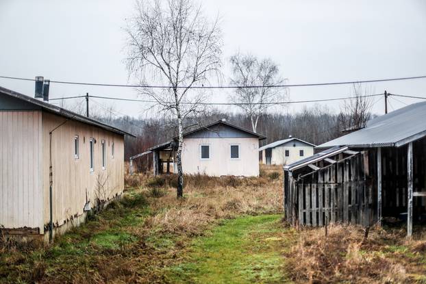 Mala Gorica: Devastirano izbjegličko naselje kraj Petrinje